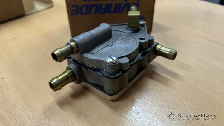 NEW Evinrude Johnson Outboard Fuel Lift Pump Assembly *439849*