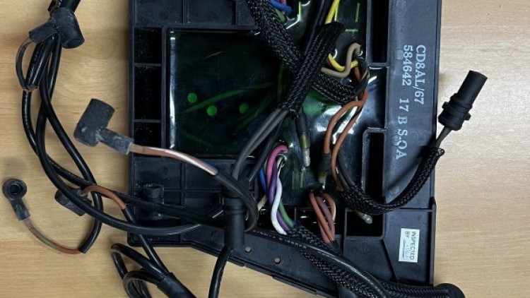 Johnson Evinrude CDI Power Pack V8 250 275 300 HP 1993-1997 584642