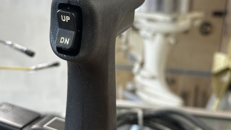 Caixa de Comandos Lateral (14 Pinos)