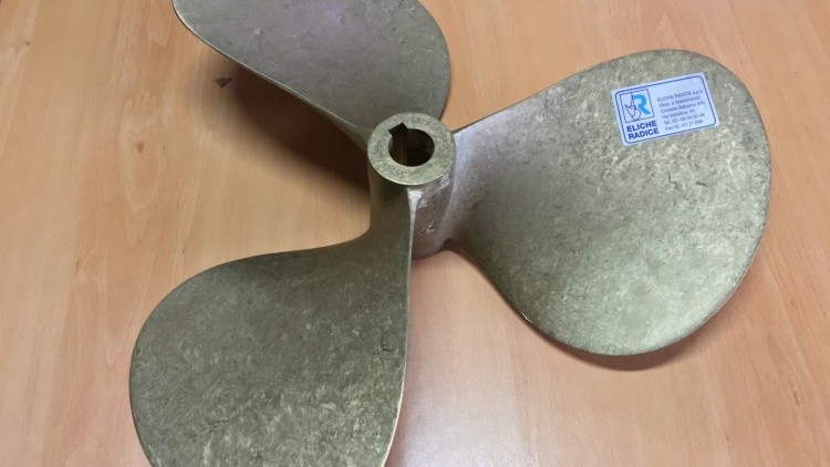 H&eacute;lice Barco Bronze (ELICHE RADICE)